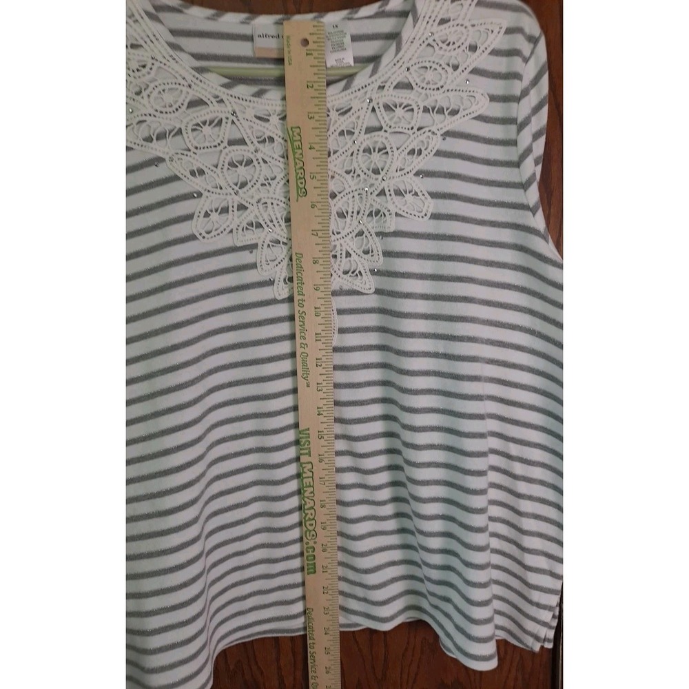 Alfred Dunner Womens White Gray Striped Embellished Neckline 3/4 Sleeve Size 1X - Picture 9 of 9